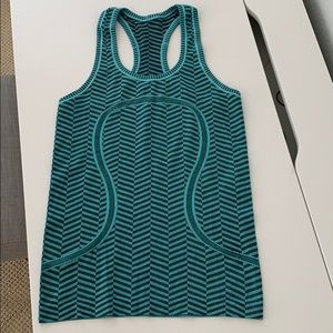 Lululemon tank top